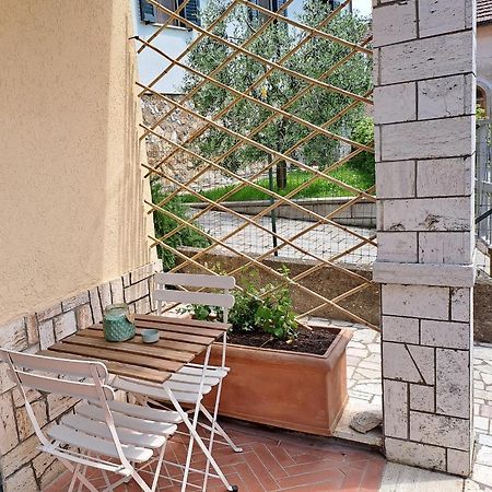 Tra San Gimignano E Volterra Apartment Exterior photo